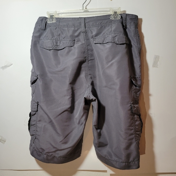 Iron CO men's Cargo shorts size 31 very light weight one small spot - Picture 5 of 10
